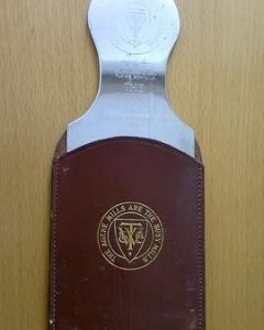 Flour spatula