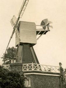 Hollow-post mill, Wimbledon Common, Surrey