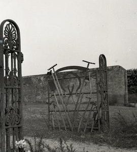 Gate at Sidmouth Junction