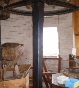Great spur wheel and upright shaft, tower mill, Billingford