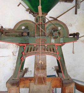 Oat crusher, Dobson's Mill, Burgh le Marsh