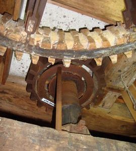 Great spur wheel and stone nut, Church Street Windmill, Bocking