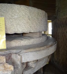 Stones(1) and hurst frame, Chesterton Windmill, Chesterton