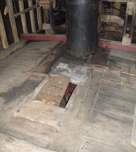 Main post and floor of spout floor, Cat and Fiddle Mill, Dale Abbey