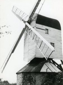 Post mill, Mountnessing