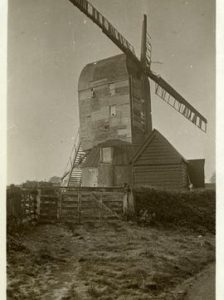 Post mill, Horndon on the Hill