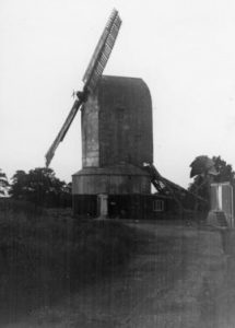 New Mill, Cross in Hand, working with two sweeps
