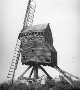 Post mill, Holywell, derelict