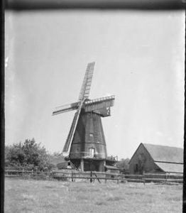 Meeten's Mill, West Chiltington, in working order