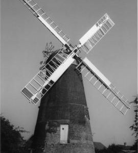Ovenden's Mill, Polegate, preserved with sails