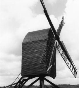 Post mill, Nutley, preserved with sails