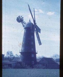 Hoyle's 5-sailed Mill, Alford, in working order
