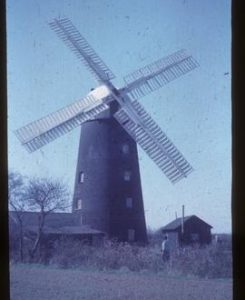 Pakenham Windmill, Pakenham, in working order