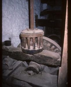 Lantern pinion gearwheel and other machinery
