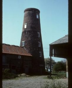 Kneeton Hills Mill, East Bridgford, preserved capless