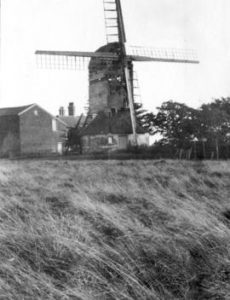 Hartest post mill (2)