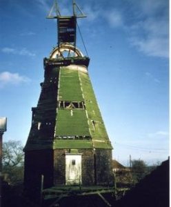 Beacon Mill, Benenden, cap missing, reefing stage fallen to ground