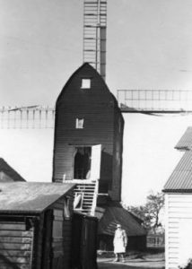 Mount Ephraim Mill, Ash, with buildings