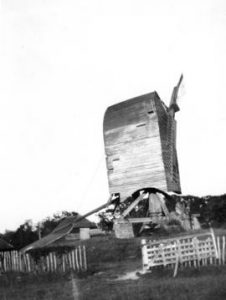 Post mill, Rolvenden, derelict