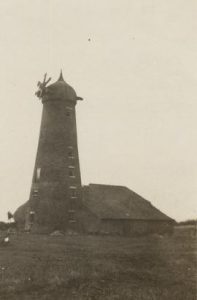 Kneeton Hills Mill, East Bridgford, derelict