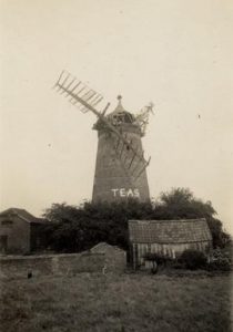 Scrimshaw's Mill, Bottesford, derelict