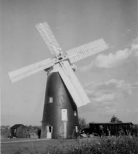 Pakenham Windmill, Pakenham, working