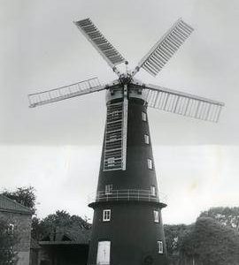 Hoyle’s Five Sailed Mill, Alford, Lincs, exterior
