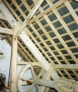Colcombe Mill, sack hoist