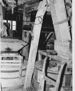 East Hagbourne Mill, East Hagbourne, internal, crown wheel and stones floor
