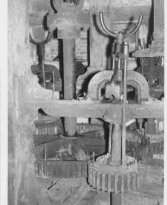Eversley Mill, Eversley, internal, spur wheel, stone nut, tentering