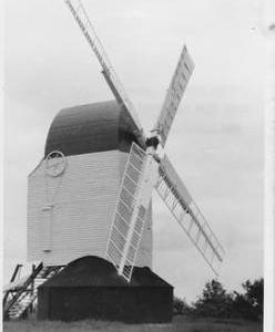 Argos Hill Post Mill, Argos Hill, single roundhouse, common sails