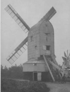 Cross In Hand Post Mill, Cross In Hand, rear, spider, two storey roundhouse, four sails, fantail