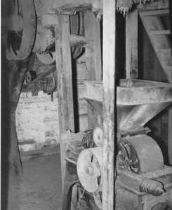 Gawbridge Mill, Kingsbury Episcopi, internal, crusher