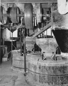 Marston Magna Mill, Marston Magna, internal, overhead shafting and stones