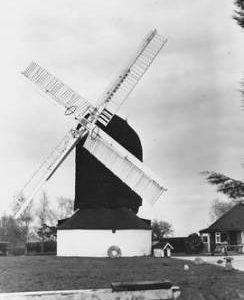 Outwood Post Mill, Outwood Common