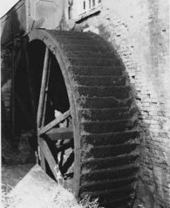 Coltsford Mill, Oxted, wheel close up