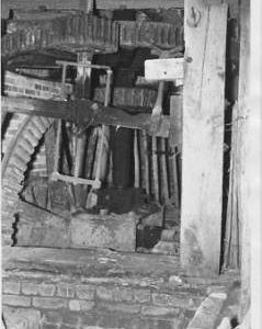 Flanchford Mill, Reigate, internal, pit wheel and wallower, spur wheel, stone nut