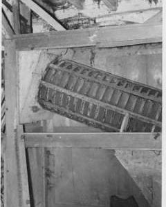 Snowdenham Mill, Bramley, internal, flour dresser