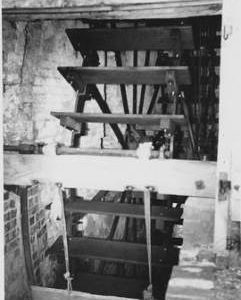 Charlecote Mill, Hampton Lucy, internal, wheel