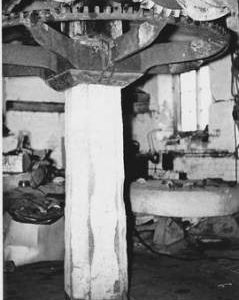 Hoo Mill, Haselor, internal, crown wheel and stones