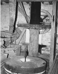 Dumbleton Mill, Dumbleton, internal, crown wheel, stones floor