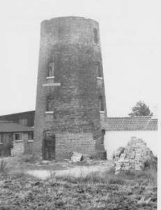 Frettenham Tower Mill, Frettenham, missing cap