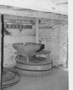 Hardwick Mill, Hardwick, internal, stones