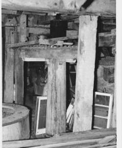 Overy Mill, Dorchester, internal, crown wheel, stones floor