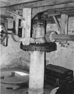 Stadhampton Mill, Stadhampton, internal, crown wheel, stones floor