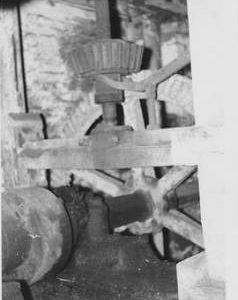 Stanbridge Mill, Horton, internal, stone drive gearing