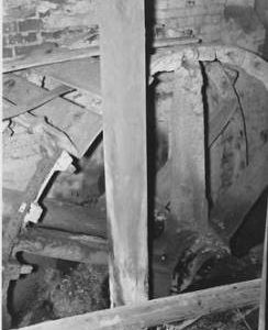 Barton Mill, Basing, internal, wheel, derelict
