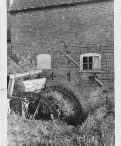 Boarhunt Mill, Boarhunt, wheel, derelict