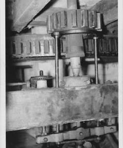 Ecchinswell Corn and Saw Mill, Ecchinswell, internal, spur wheel, stone nut