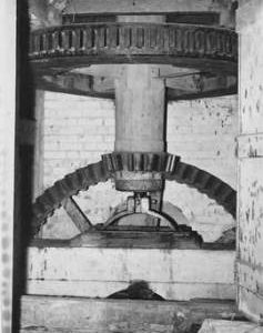 Ecchinswell Corn and Saw Mill, Ecchinswell, internal, pit wheel, spur wheel